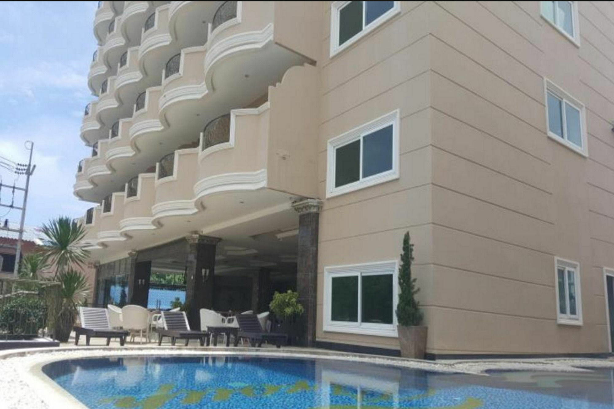 Lk Noble Suite Pattaya Dış mekan fotoğraf