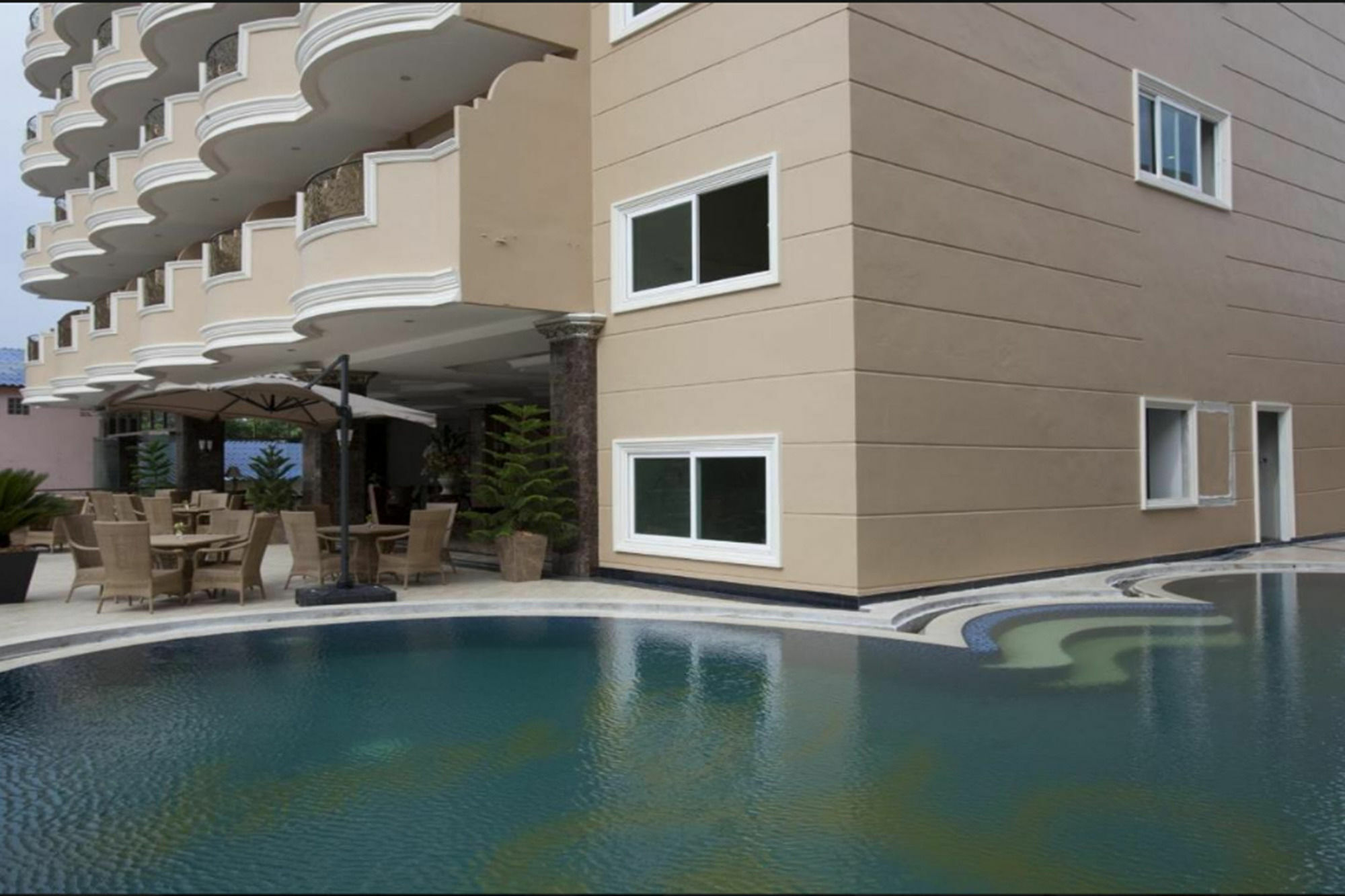 Lk Noble Suite Pattaya Dış mekan fotoğraf