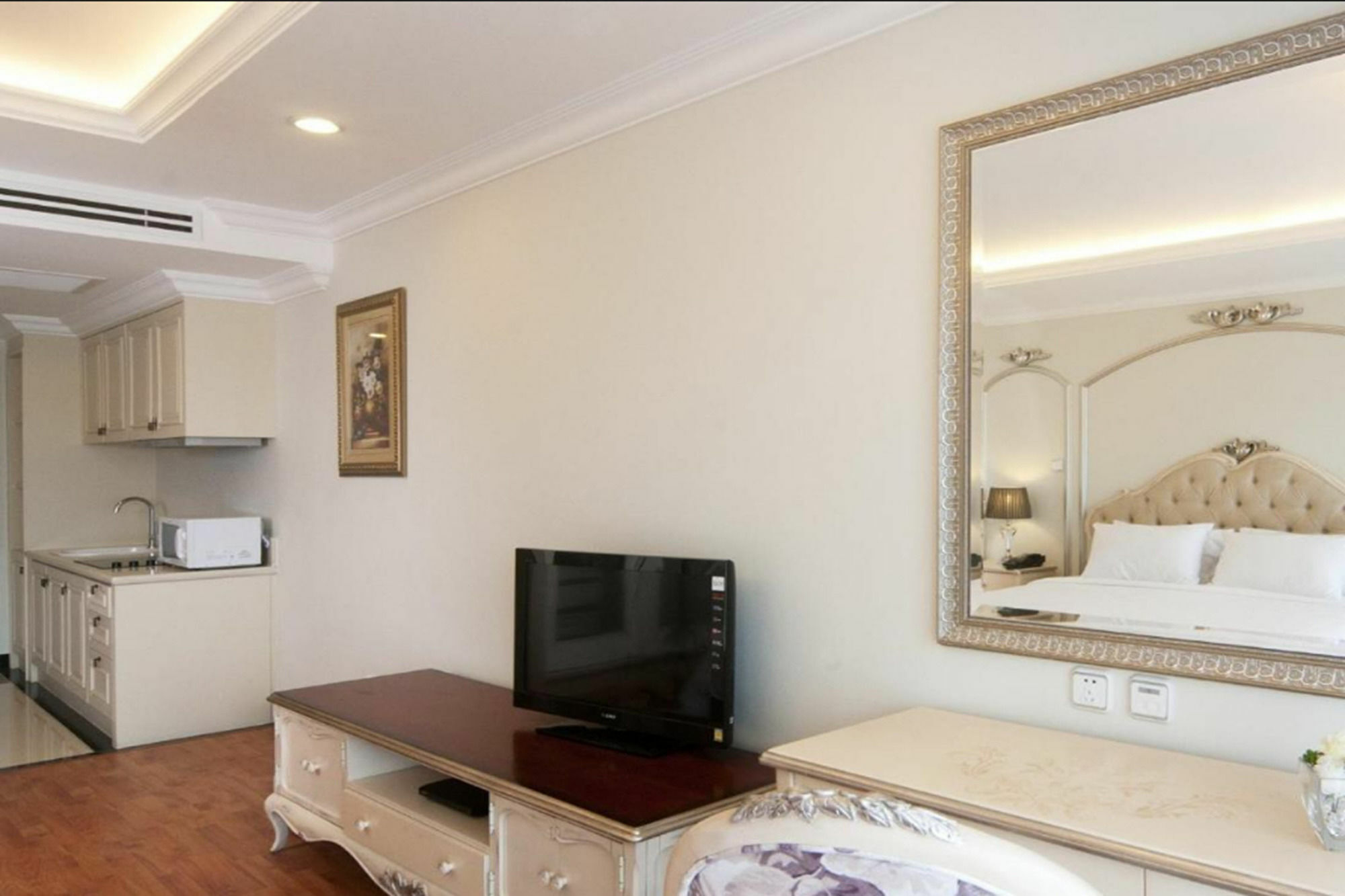 Lk Noble Suite Pattaya Dış mekan fotoğraf