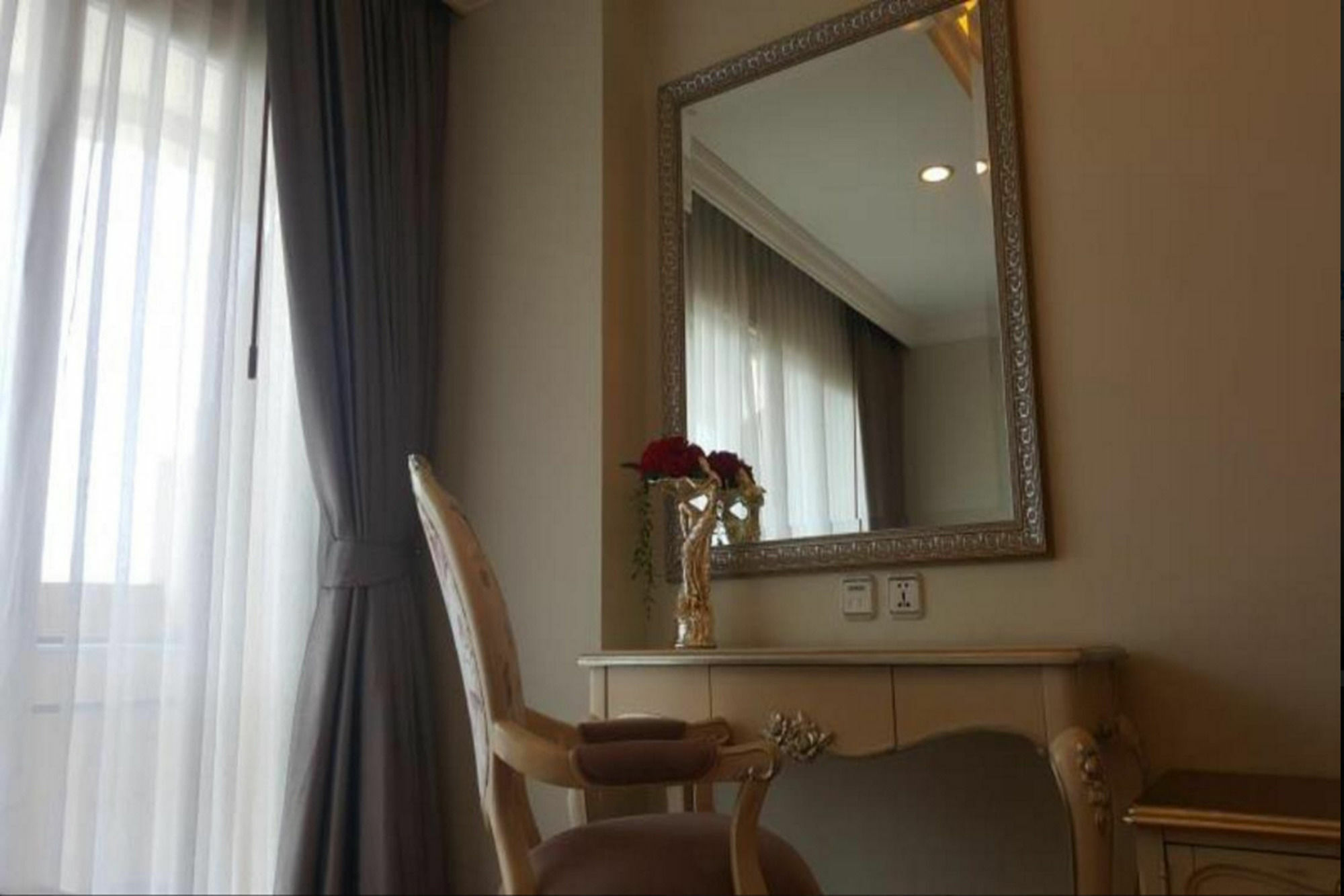 Lk Noble Suite Pattaya Dış mekan fotoğraf